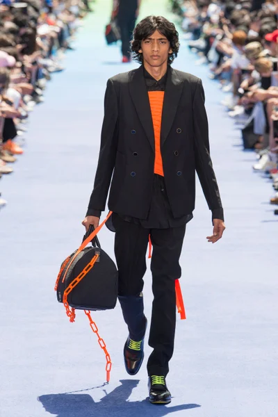 Look 45